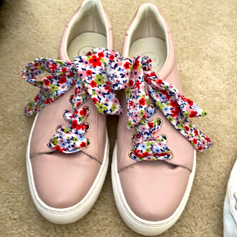 1901 Blush pink leather tennies